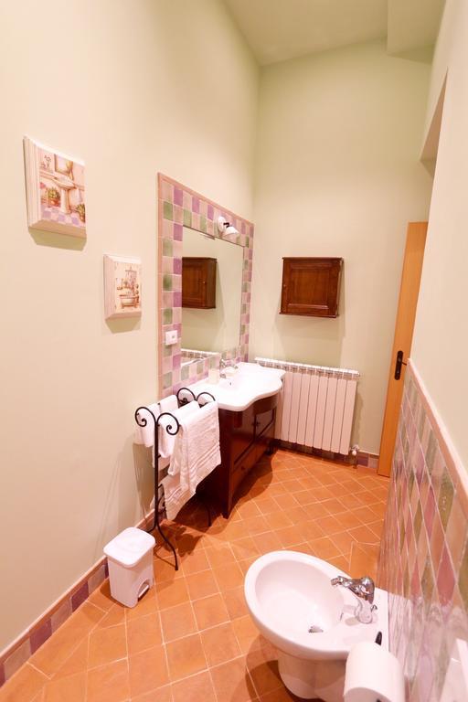 Hotel La Casina Colorata Asís Habitación foto